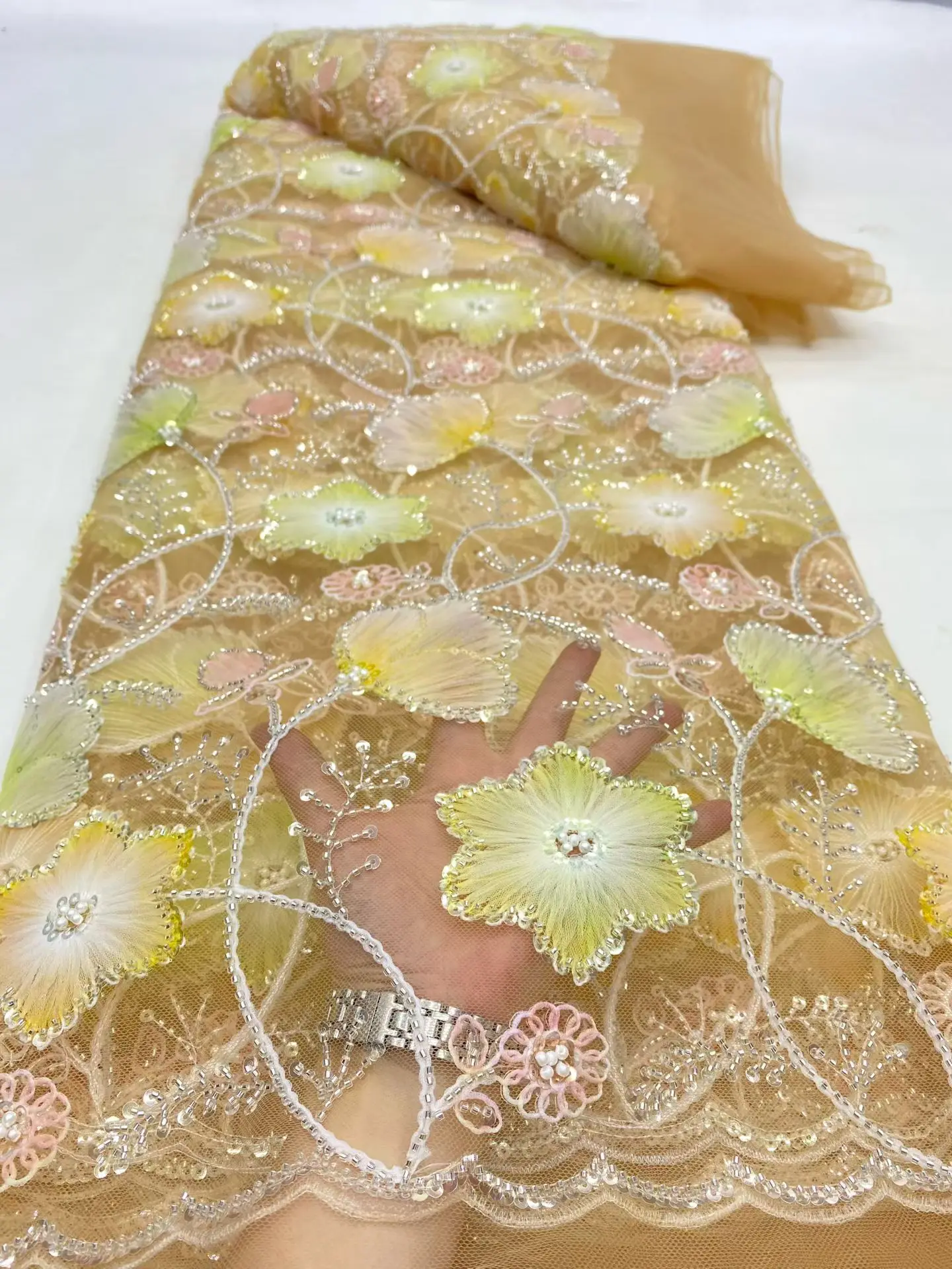 قماش دانتيل تول مطرز بالترتر النيجيري الأفريقي ، أبيض ، خياطة الخرز حجر فساتين لحضور الحفلات الموسيقية ، جودة عالية ، 5 ياردات ، 2025 DP0462