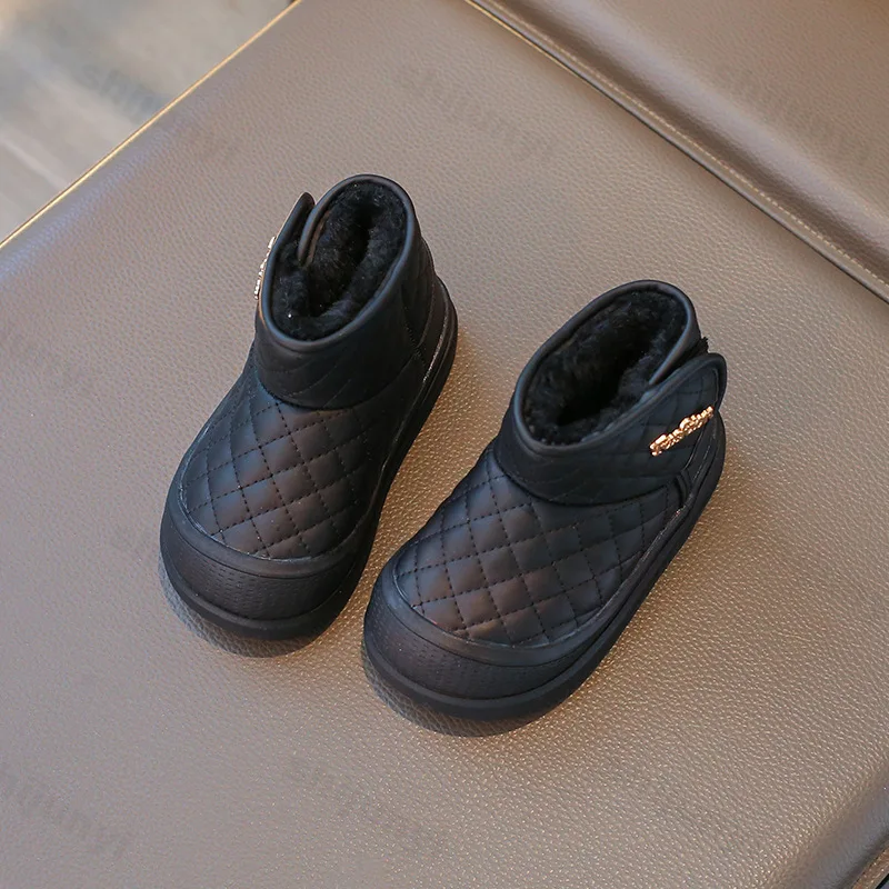 Winter Baby Snow Boots 2025 New Cotton Shoes Soft Soled Baby Walking Shoes Outdoor Warm Boys Girls Comfortable Casual Shoes