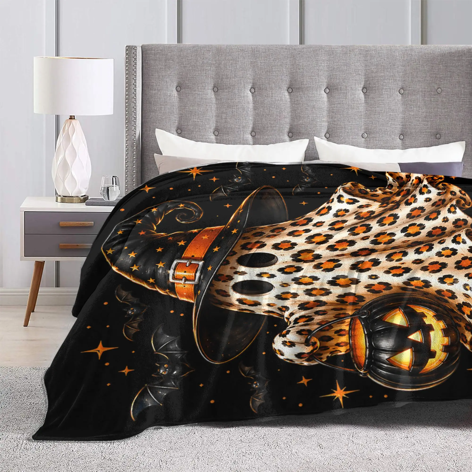 Cute Leopard Ghost  Knitted Blankets Fleece Halloween Preppy Spooky Super Warm Throw Blanket for Airplane Travel Bedroom Quilt