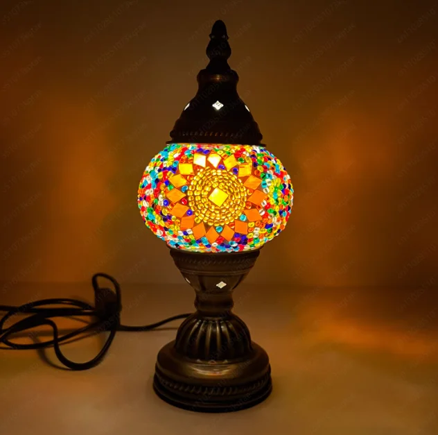 Vintage romantic small table lamp bedroom study cafe restaurant hotel homestay decorative table lamp