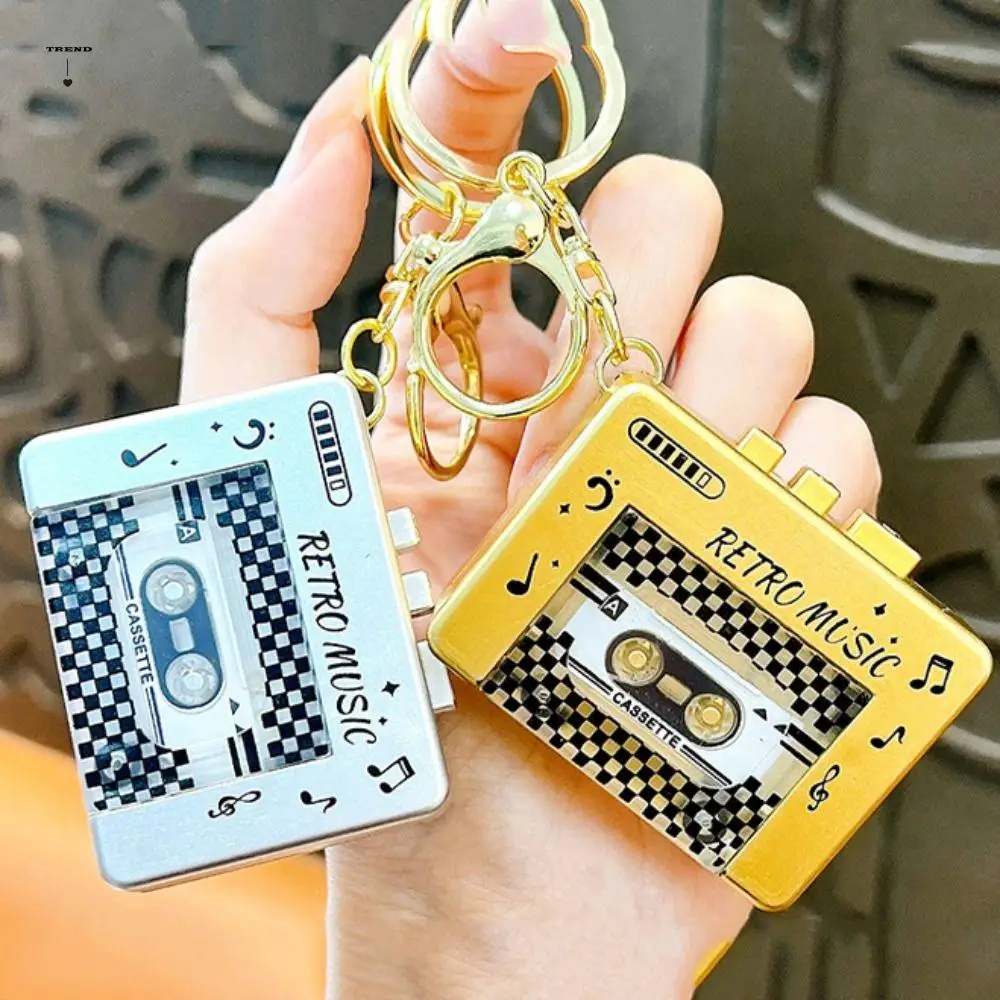 音楽付きカセットレコーダーキーホルダー,レトロテープレコーダー,ヴィンテージオルゴール,ミニプレーヤーペンダント,クラシックカーキーホルダー