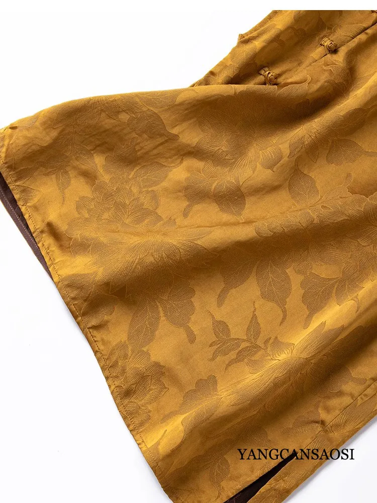 2025 المرأة الصيف الجديدة تنفس 100% التوت الطبيعي الحرير عبق سحابة الغزل الفني الجديد النمط الصيني زر الذهب