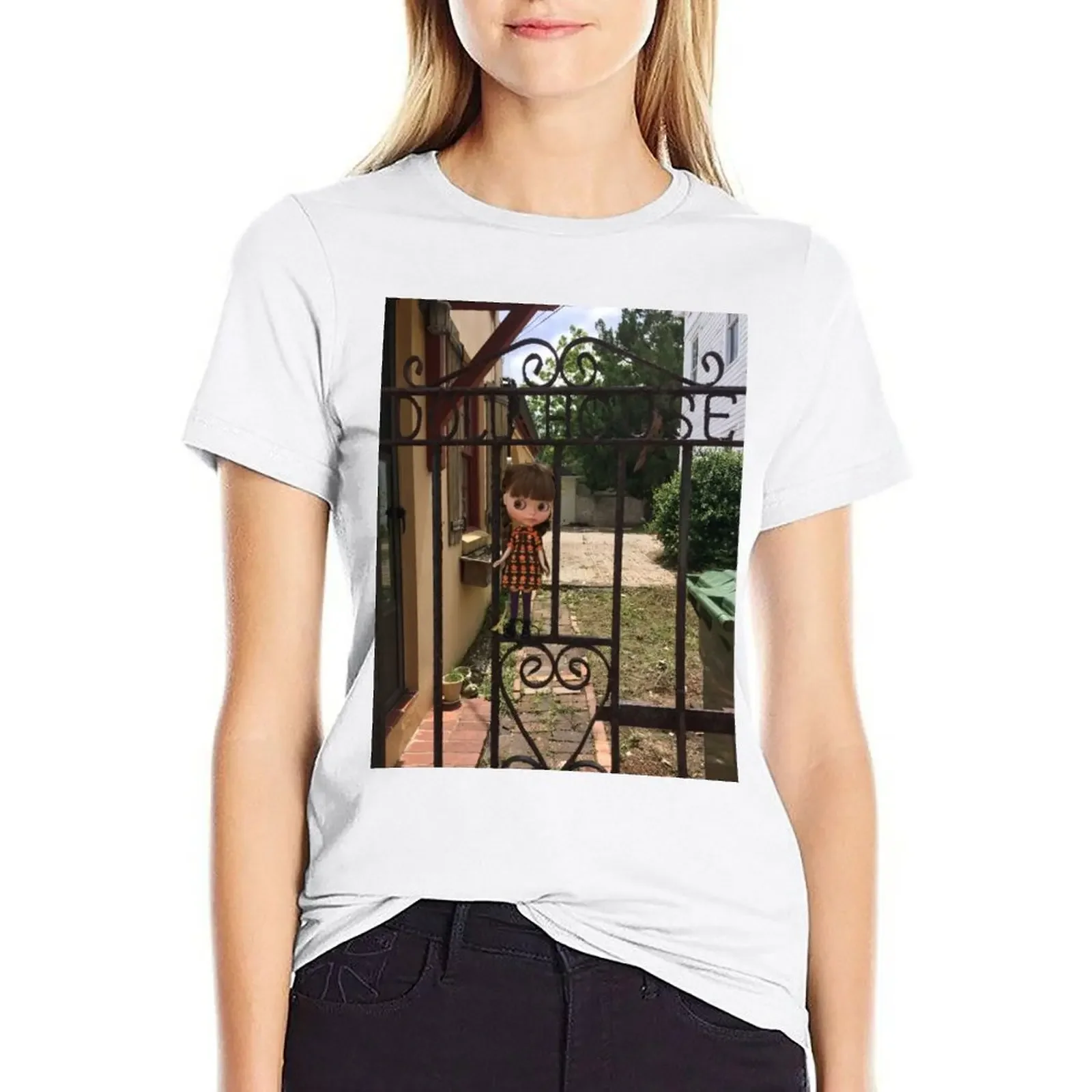 

Welcome to the Dolls House T-shirt korean fashion Blouse Woman fashion
