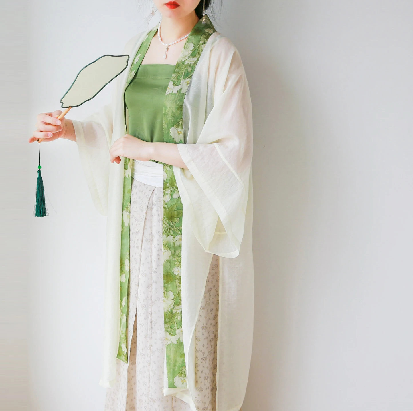 

Весенне-летняя шелковая юбка в стиле Ханьфу эпохи династии Сун, длинная плиссированная юбка-трапеция, традиционная китайская женская одежда.