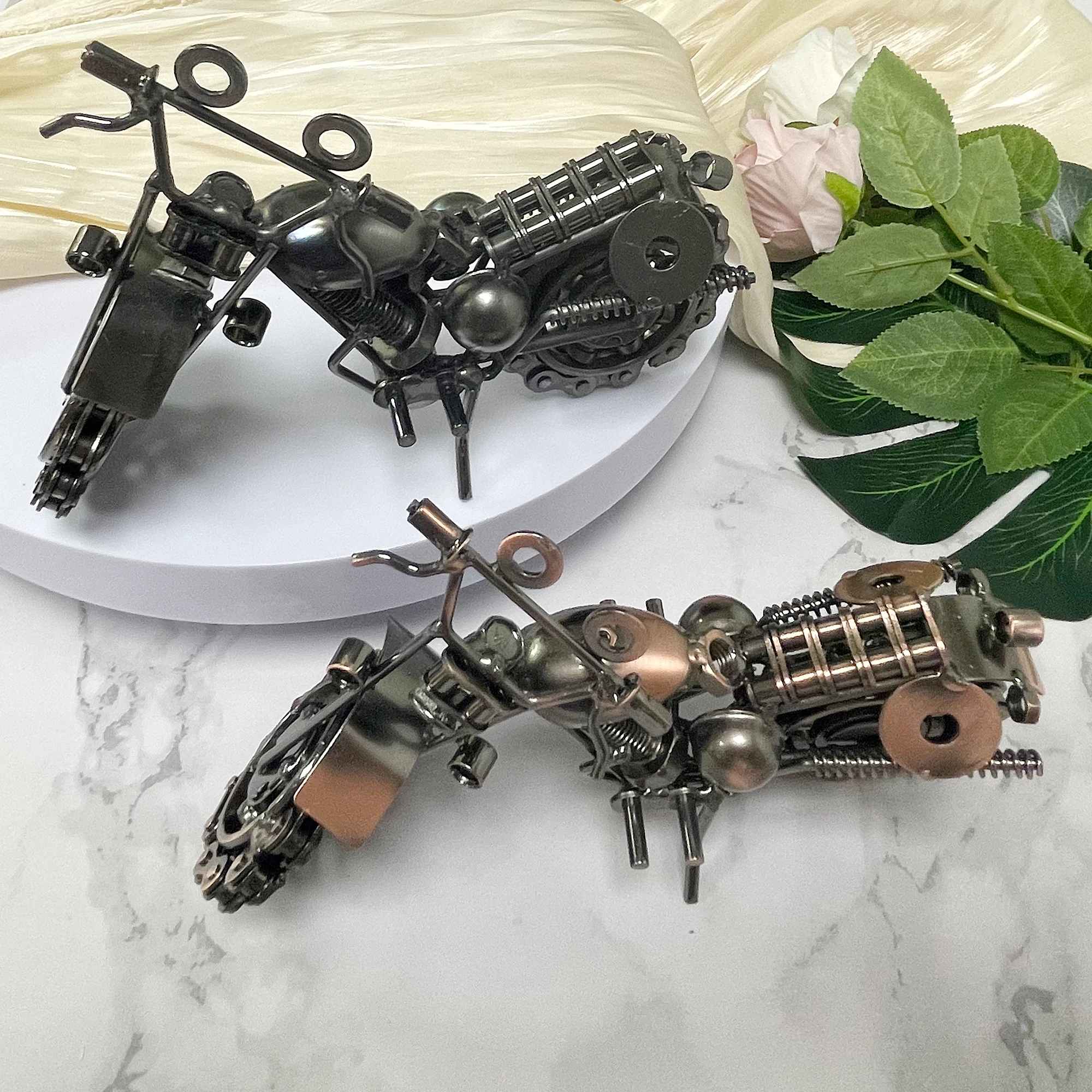 Handmade Iron Motorcycle Model Ornaments Retro Motor Figurine Iron Decoration Motorbike Prop Vintage Home Decor Shooting Props