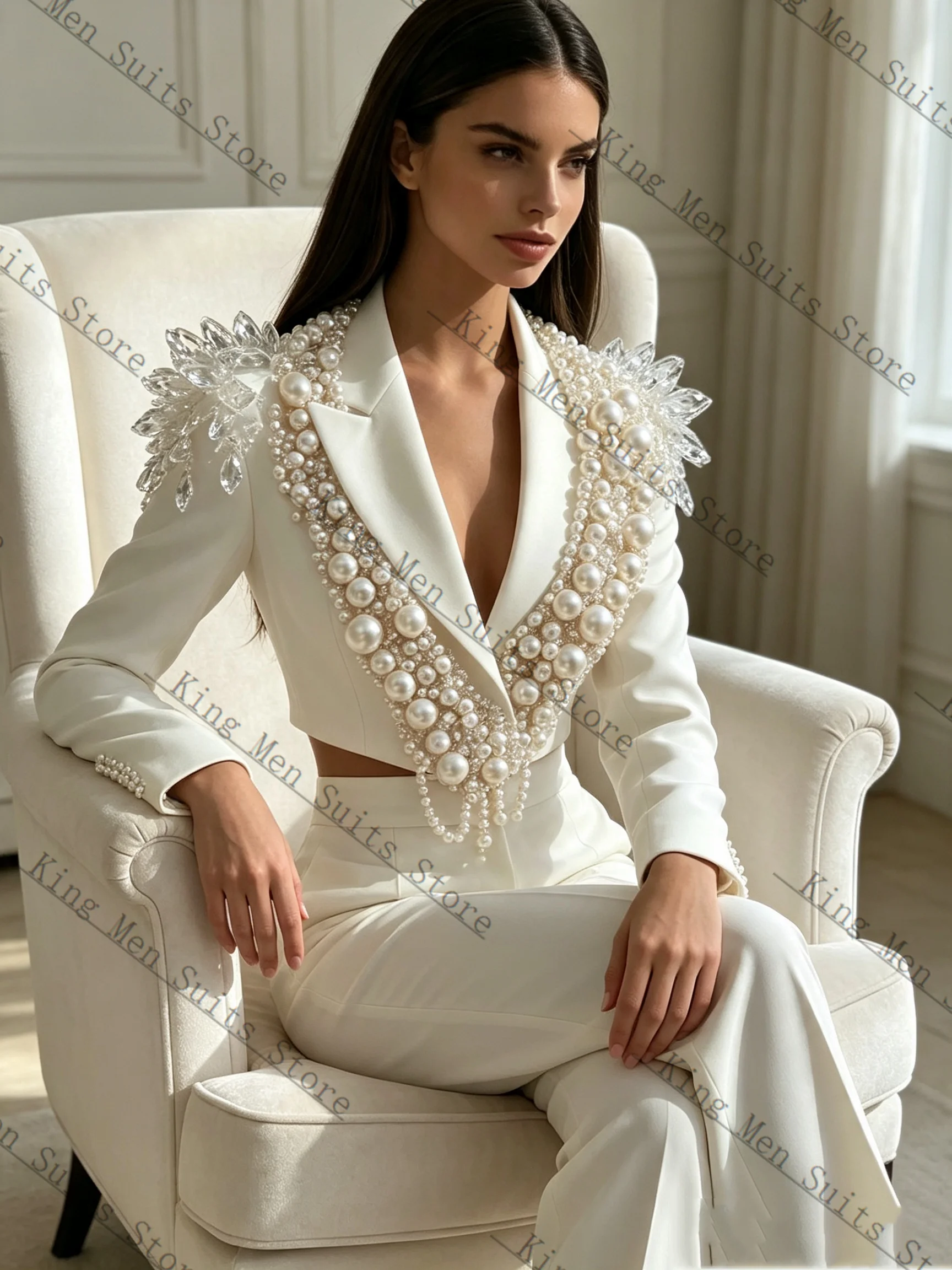 Crystals Pearls Women Suits Set 2 Pcs Short Blazer Pants Luxury Formal Customized Office Lady Jacket Bridal Wedding Prom Coat