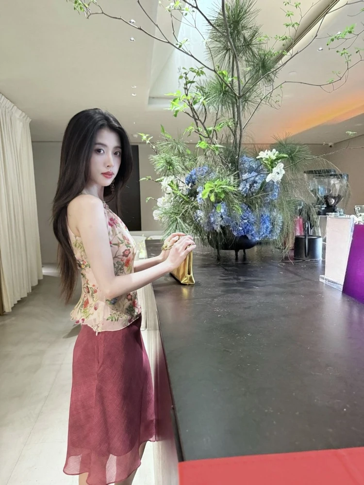 Feminine Beautiful Women's Charming Attractive Elegant Graceful All-Looking High-Waist Gradient Ombre Bias-Cut Short Skirt