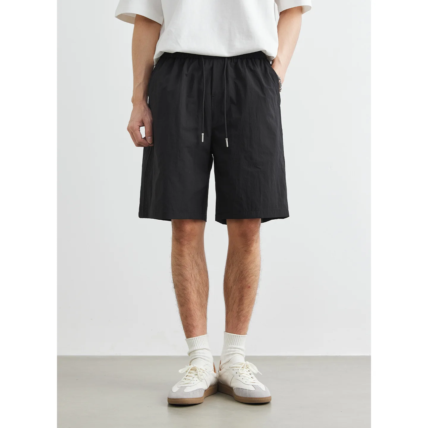 America Style Elastic Waist Casual Loose Shorts Men Summer Fashion Solid Color Simple Basic Fast Dry Outdoor Sport Short Pants