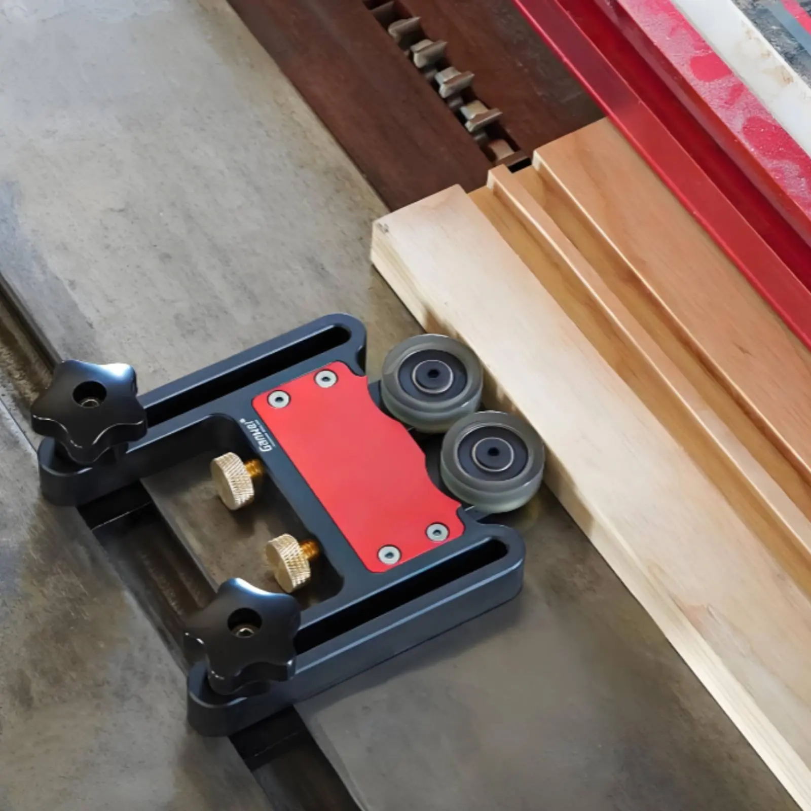 

Featherboard Adjustable Table Saw Featherboard Saw Fence Guide Easy Adjustment Power Tool Accessory Universal Mounting