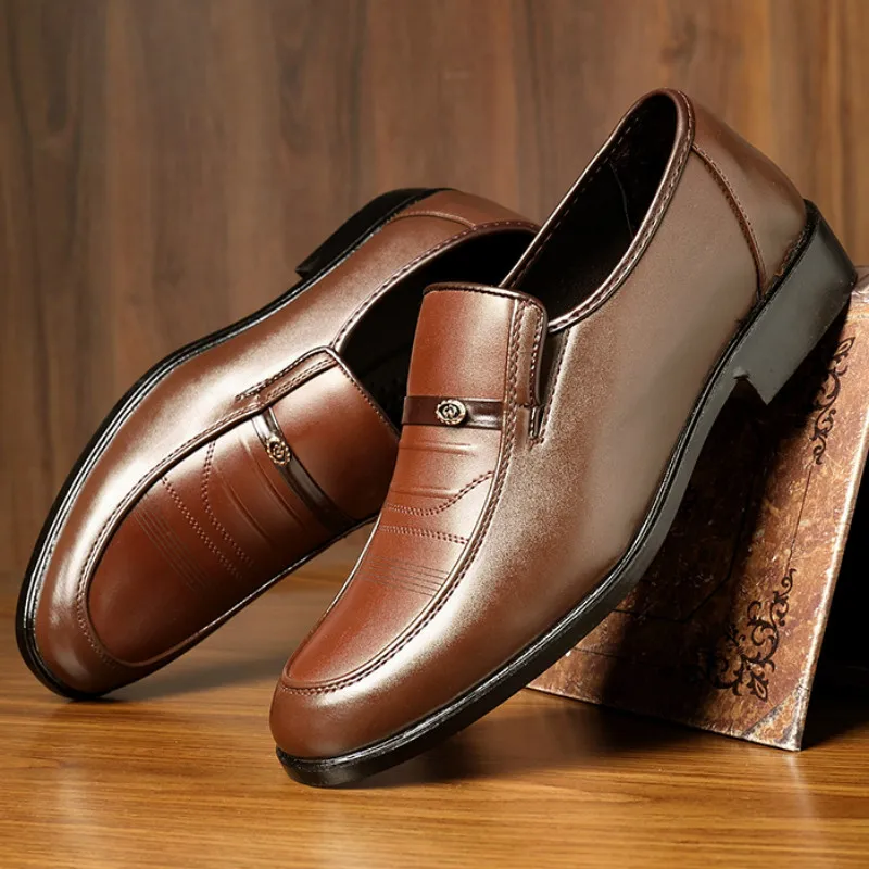 New Cross Border Business Men's Leather Shoes for Spring 2024, Business British Men's Office Leather Shoes