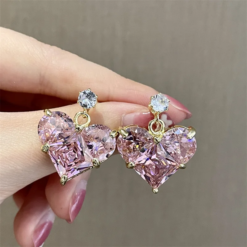 Fashion Pink Love Heart Crystal Earrings for Women Diamond Stud Earring Wedding Engagement Earrings Birthday Party Gift Jewelry