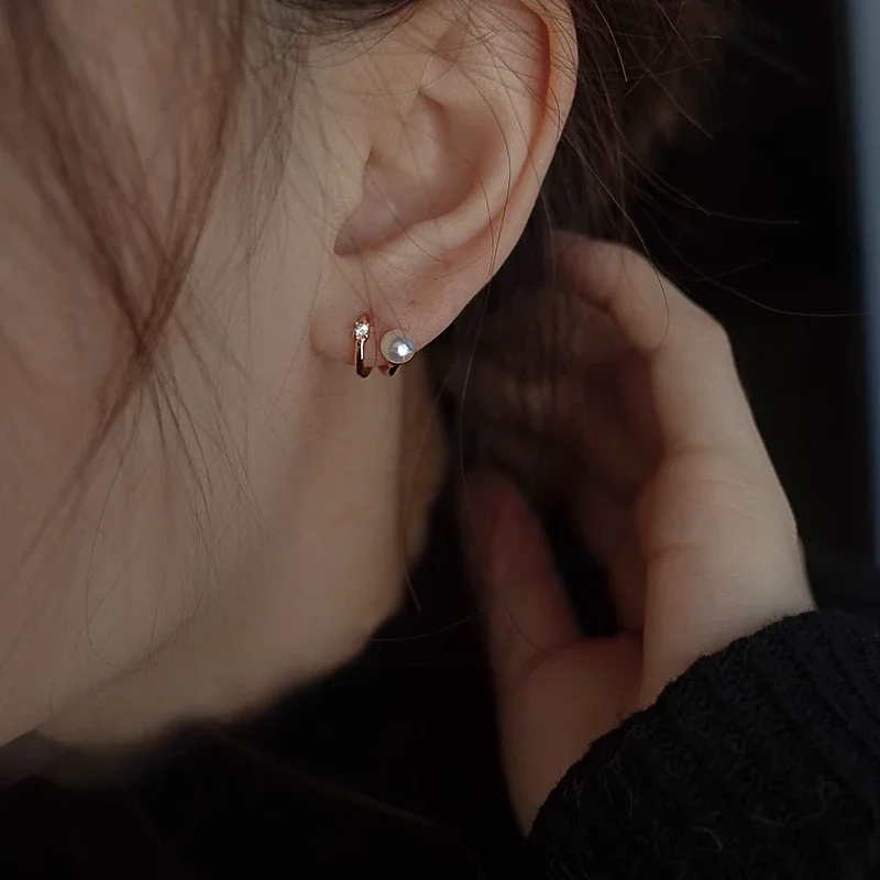 

Special design pearl stud earrings for women's high-end ear clips