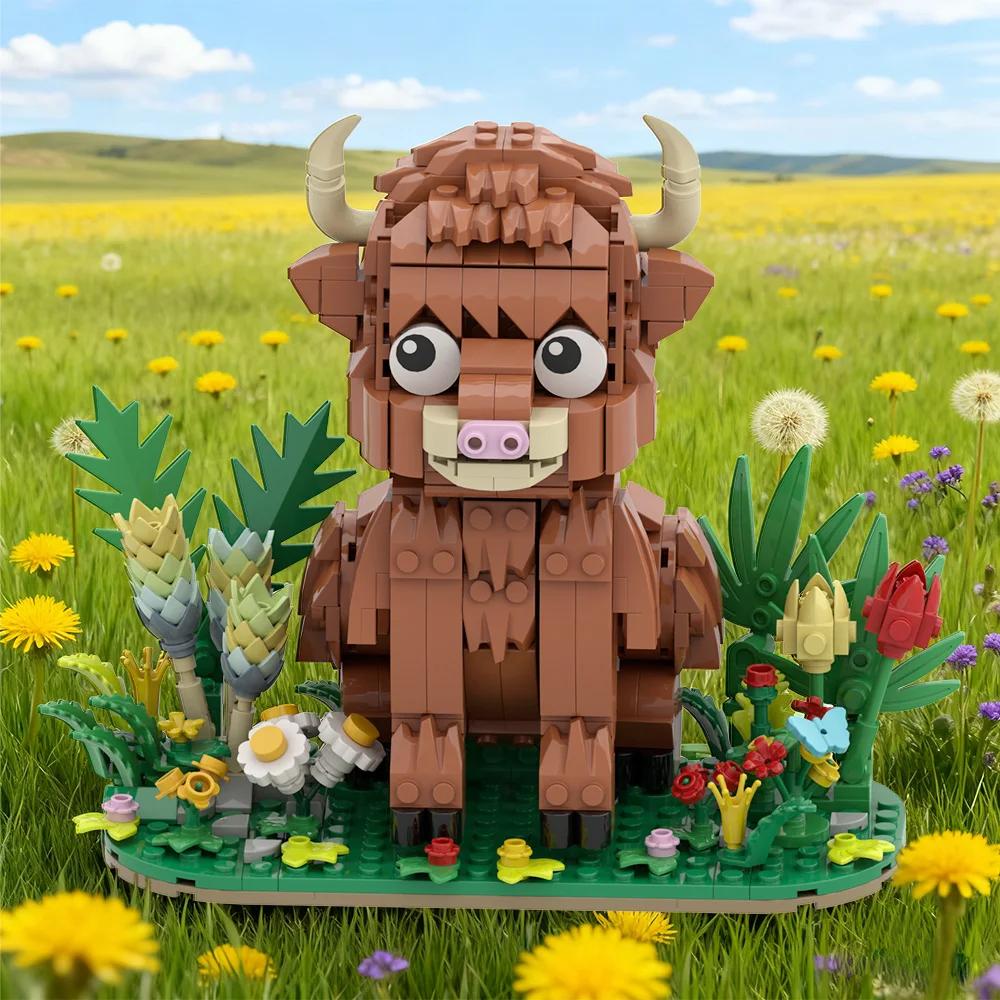 

MOC Highland Cow Baby Building Blocks Scottish Cow Detailed Model with Movable Horns Collectible Animal Toy