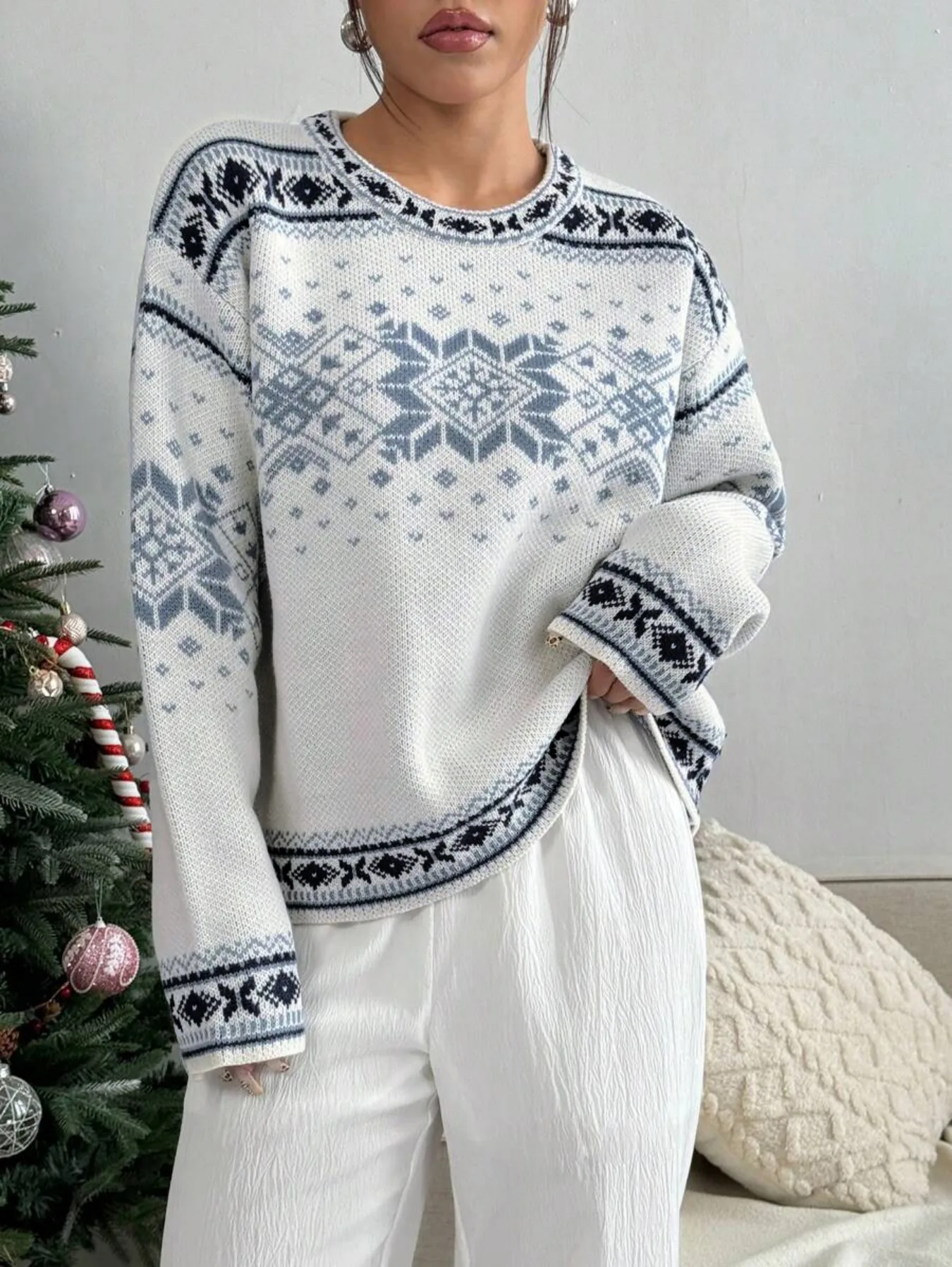 Damen Weiß-Blauer Fair-Isle-Muster Rundhals-Strickpullover Lässiger Oversize-Weihnachtspullover