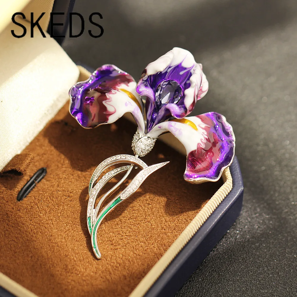 SKEDS French-style Vintage Purple Gradient Petal 3D Iris Brooch Elegant High-end Bouquet Pin Shiny Crystal Corsage for Banquet