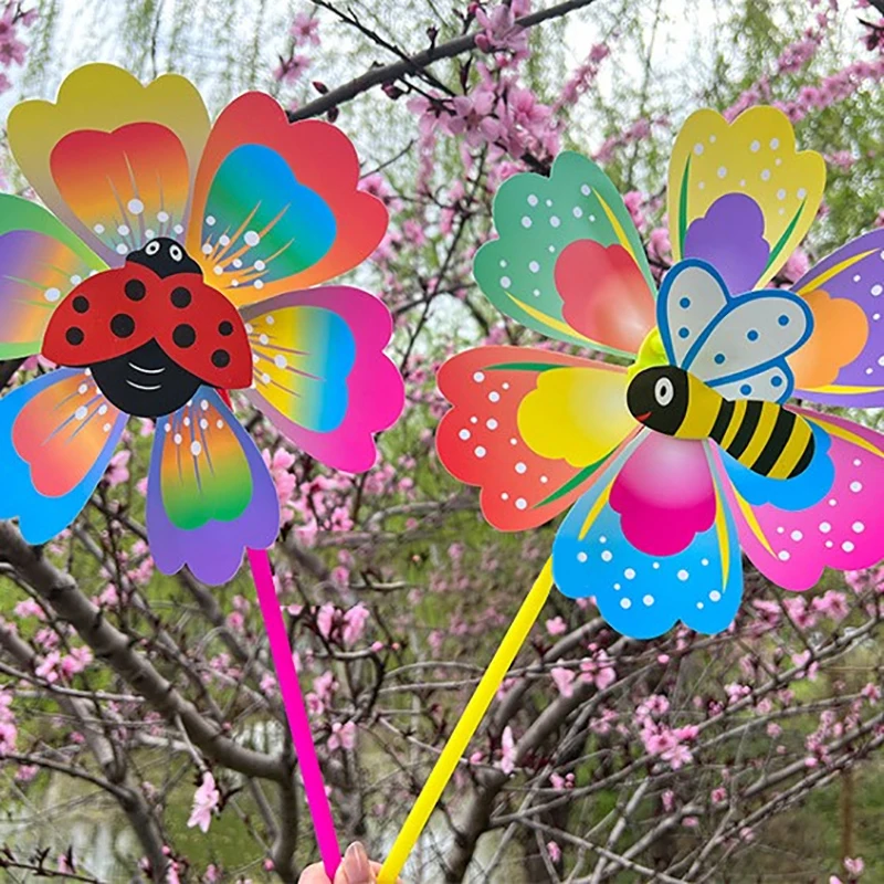 1Pcs Cartoon Flower Shaped Insect Handheld Windmill Home Garden Decoration Wind Spinner Whirligig Yard Decor Outdoor Kid Toy