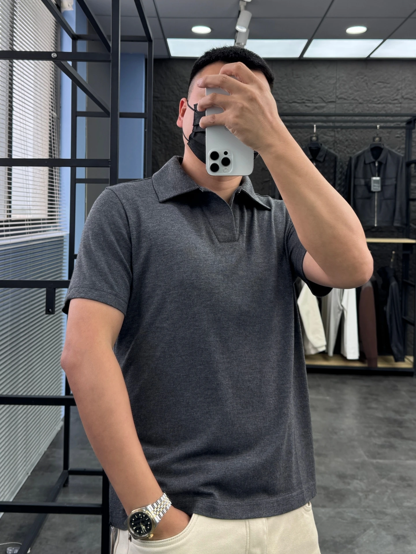 

Svip Men's Shirt 7100 Lightweight Wool Comfortable Breathable Short Sleeve Summer O-Neck Luxury Preppy Style Single Wear