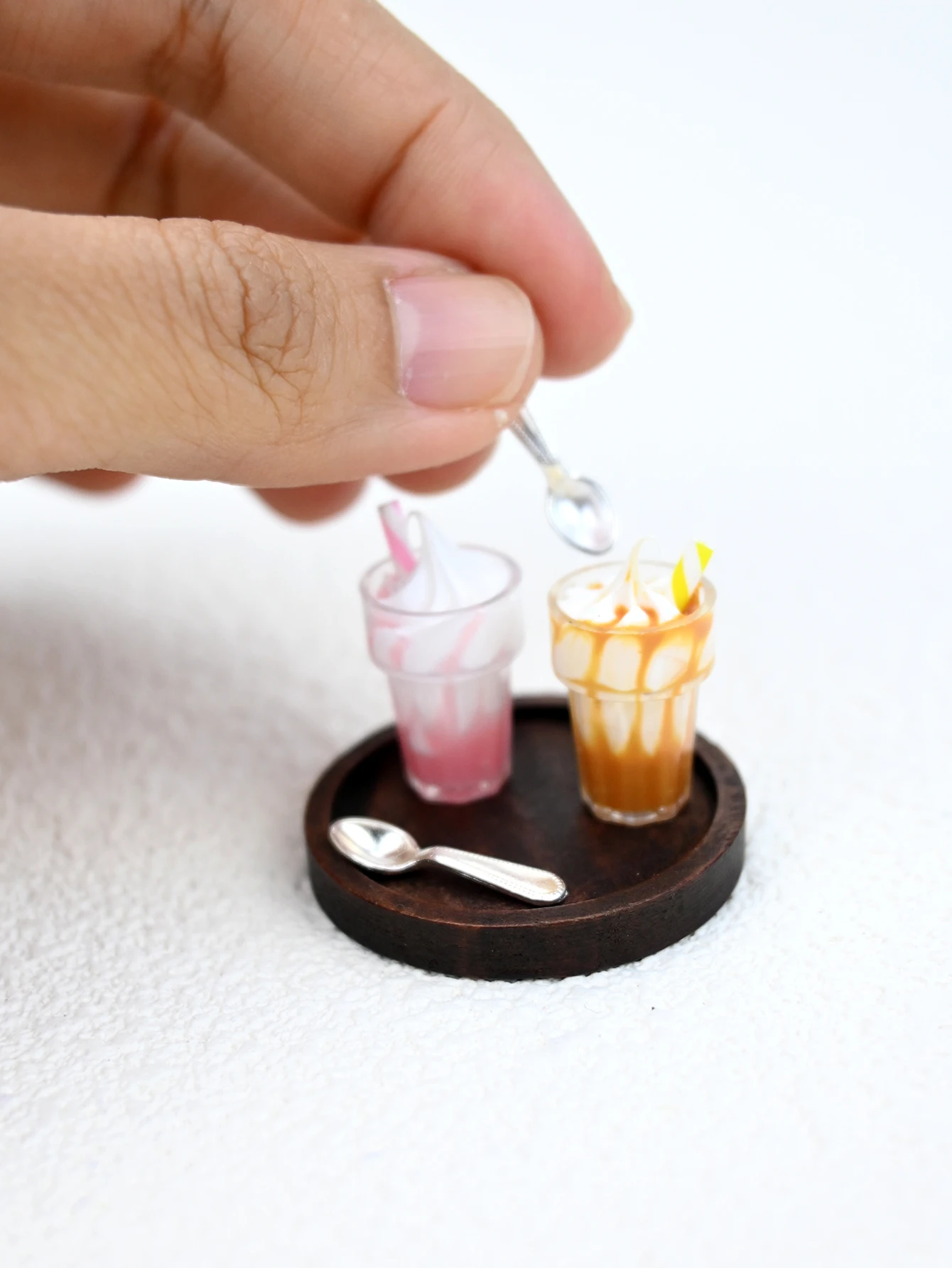 A Miniature Ice Cream Set Scene Decoration, Dollhouse Dollhouse Accessories, Dollhouse Toys, Miniature Food Toys, Photography Props, Micro Landscape Decorations, Miniatures Decoration, Small Gifts, Giveaways, Home Deco
