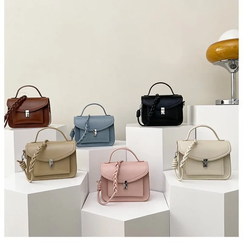 

Элитная дизайнерская сумка для подгузников для женщин: роскошная кожаная сумка-тоут, элегантная сумка через плечо, стильный аксессуар для роскошных покупок