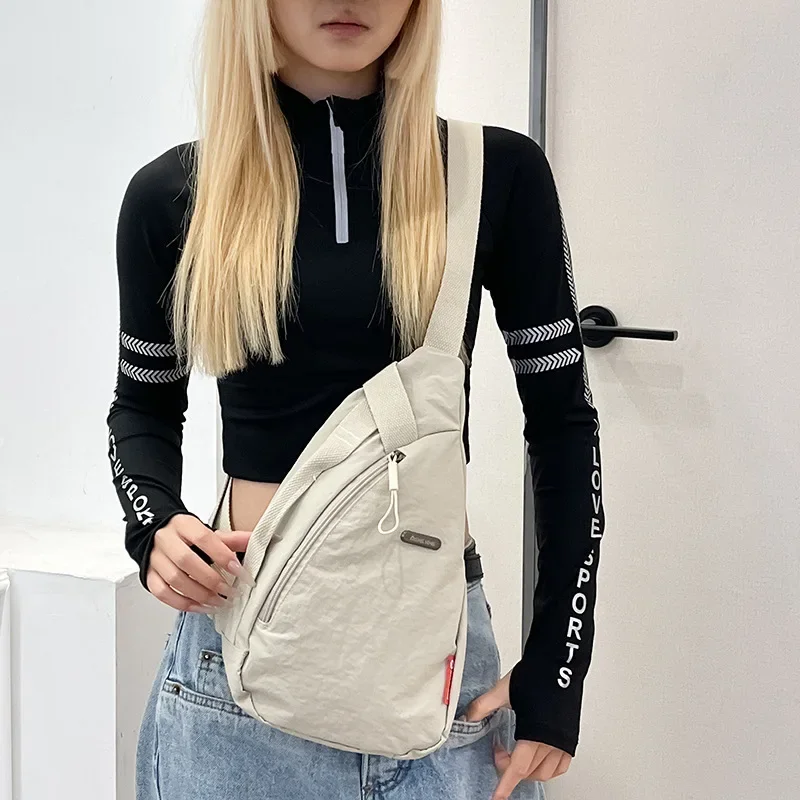 2024 Nowy trend w modzie Torba na klatkę piersiową Prosta, lekka, wszechstronna torebka Sportowa torba na telefon komórkowy Mała torba