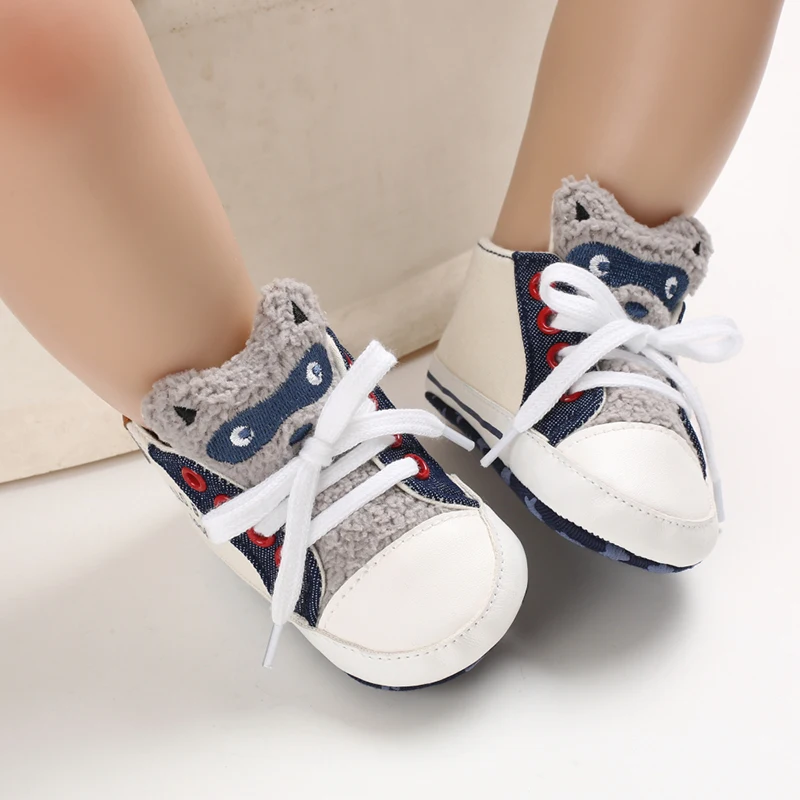 Neue, modische High-Top-Sneaker für Jungen, Mädchen, mit Cartoon-Motiven, lässig, weicher Stoffsohle, rutschfest, ideal als erste Schuhe zum Laufenlernen. – Detail 8