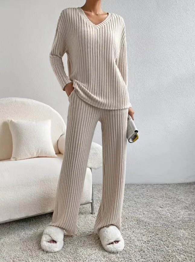 Pantalon à jambe droite à la mode et décontracté, ensemble deux pièces, style à rayures, col en V, nouveau, automne, hiver