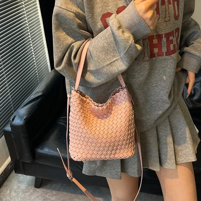 

2025 Spring New Universal Women's Bag 2025 Spring PU Mother and Child Charter Seam Uniform Size Shoulder Bag Un Sac Épaule