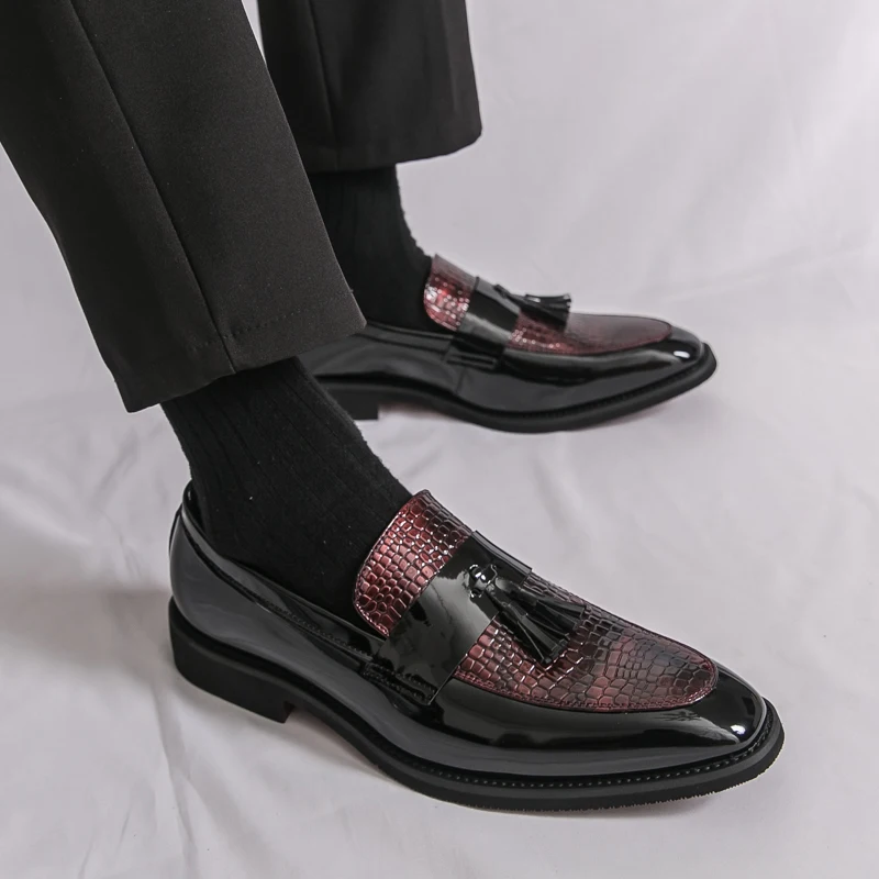 

Leather Shoes Men Luxury Crocodile Pattern Men Business Dress Shoes Slip On Casual Shoes Male Wedding Footwear Zapatos Hombre