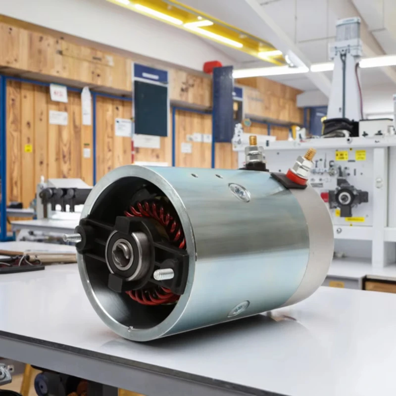 2200W 2700rpm Hydraulic motor IP54 protection,continuous rotation S = 2 minutes ISO9001 CE high efficiency motor for power units