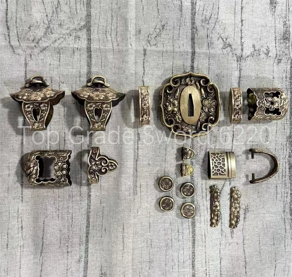 Juego de Accesorios Exquisitos de Cobre y Latón (Tsuba, Fuchi, Kashira, Menuki, Habaki, Kojiri) para Espadas Tachi Japonesas y Katana Samurai