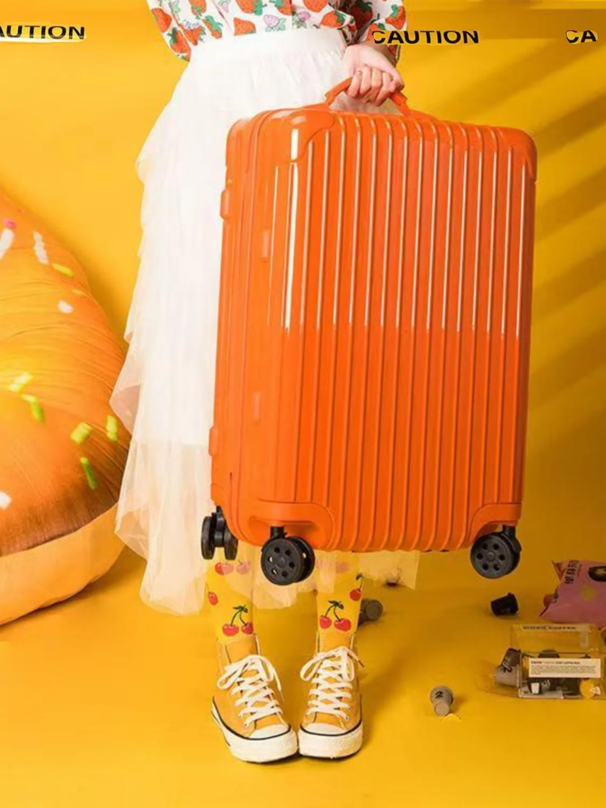 maleta-de-viaje-moderna-con-cerradura-de-combinacion-y-rotacion-de-cuatro-ruedas-para-hombres-y-mujeres-adecuada-para-llevar-como-equipaje-de-mano-de-24-pulgadas