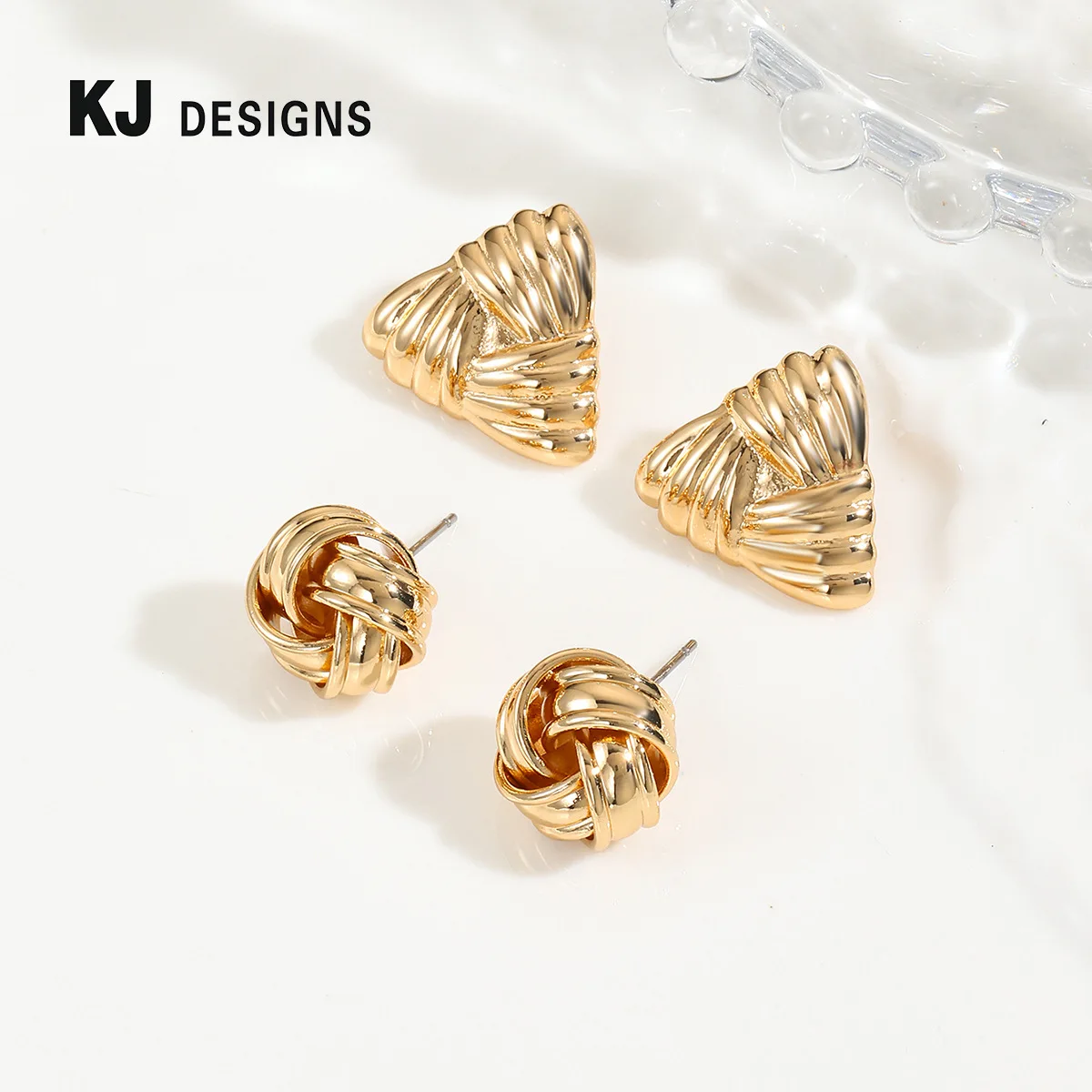 New fashion geometric stud earrings retro circle twist ball earrings Internet celebrity explosion metal wind earrings