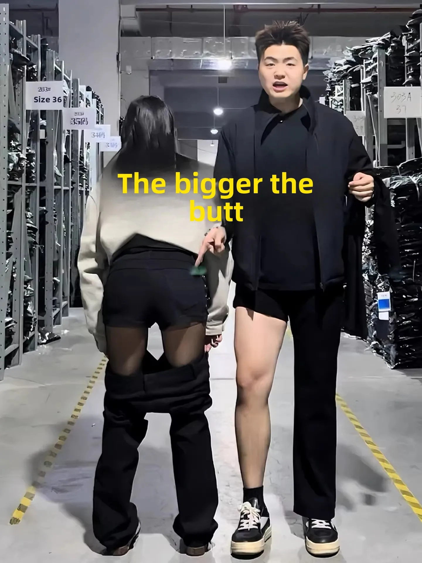 

Джинсы Bla Denim с высокой талией, расклешенные, скрывающие фигуру, с эффектом утончения бедер и увеличения ягодиц