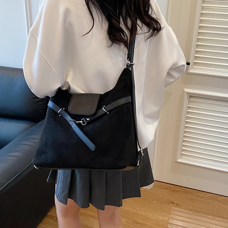 

Women Vintage Tote Handbag Faux Suede Designer Luxury Shoulder Bags Trend Crossbody Bags Unique Backpack Retro Daily Daypack