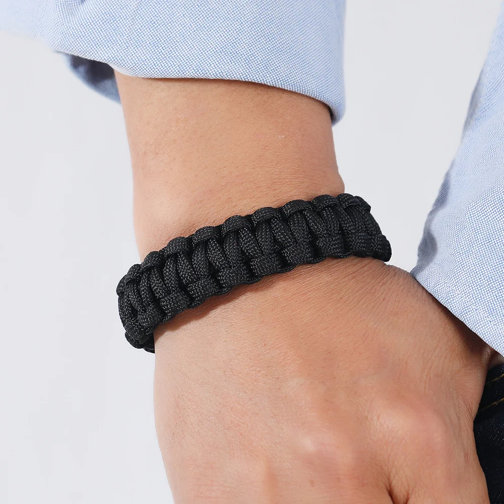 

2 Pcs New Handwoven Bracelet Alloy Horseshoe Buckle Detachable Design Jewelry Outdoor Camouflage Umbrella Rope Material Bangle