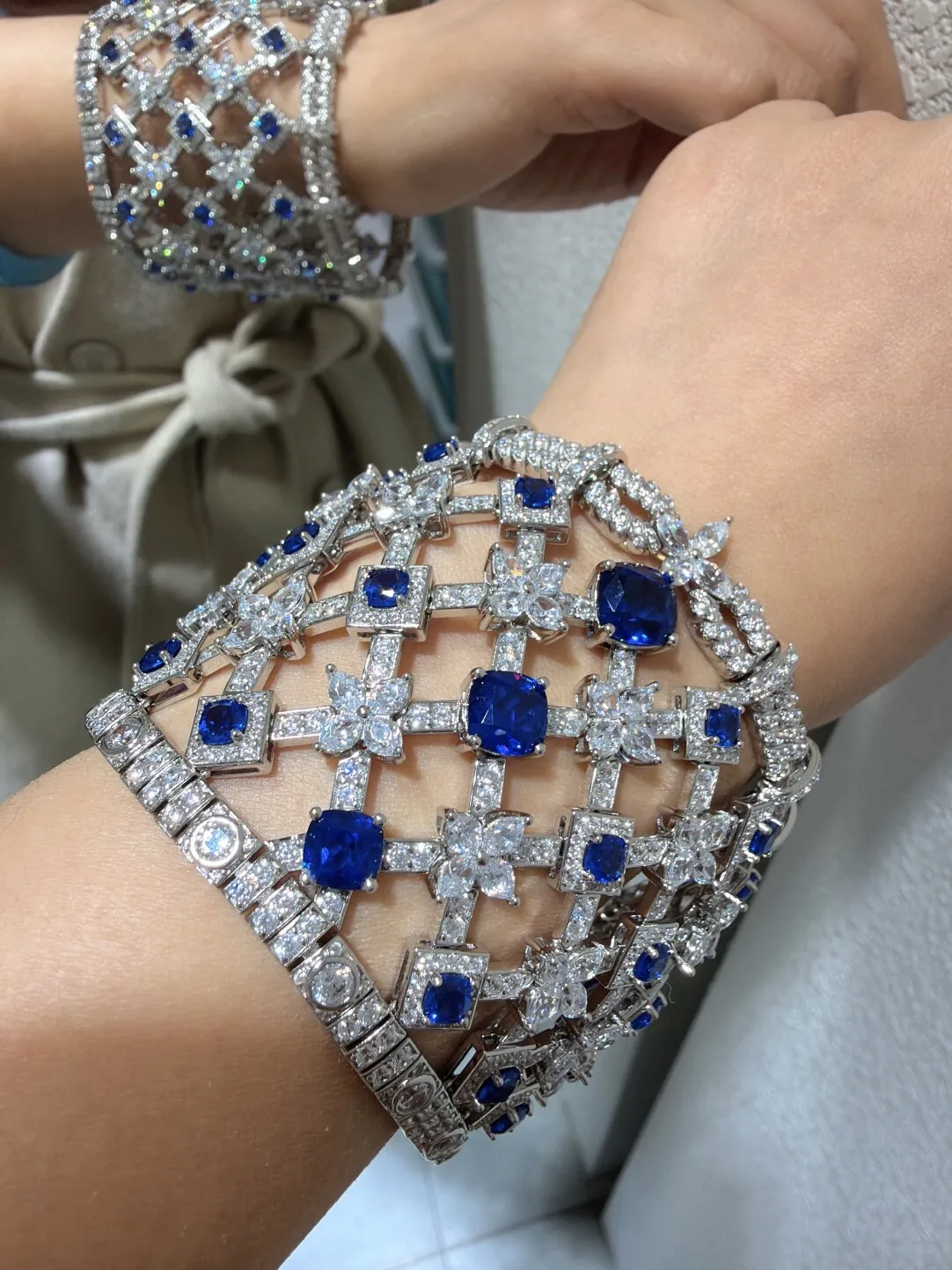 luxury jewelry width bracelet 925 sterling silver with cubic zircon blue color fine women jewelry MIYI