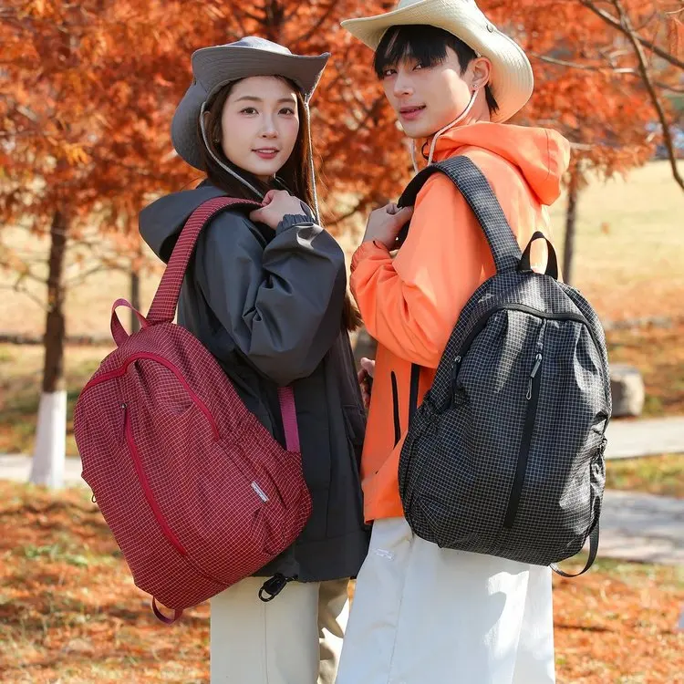 

New men's and women's sports contrasting color backpacks, outdoor hiking and leisure travel backpacks, sports hiking bag