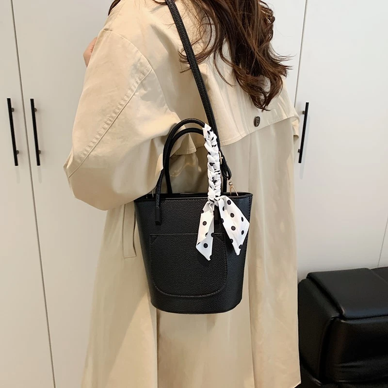 حقيبة كتف نسائية فاخرة من الجلد بتصميم أنيق حقيبة يد كروس أنيقة للمظهر الحضري العصري اليومي #5