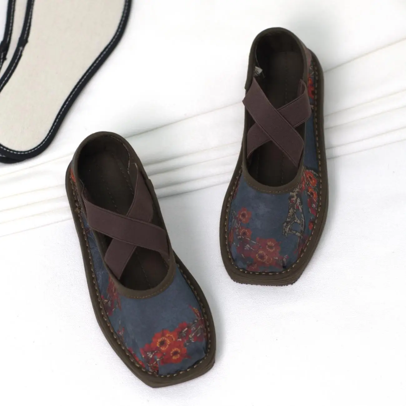 summer-new-handmade-comfortable-breathable-ballet-flat-shoes-women's-casual-retro-shoe-traditional-chinese-national-style