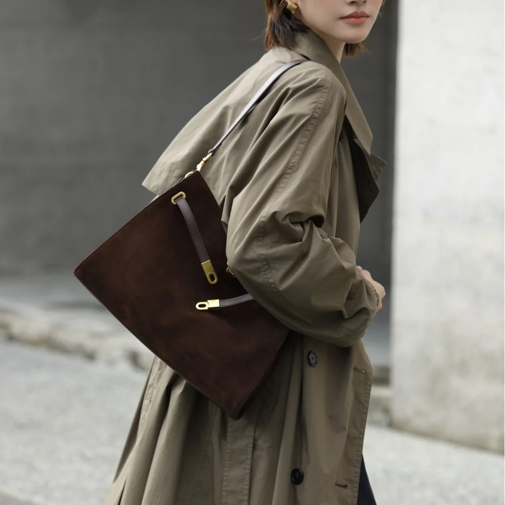 حقيبة Q's Luxury Matte Suede Kelly - حقيبة حمل عصرية فاخرة جديدة بسعة كبيرة لاستخدام كتف واحد أو كروس