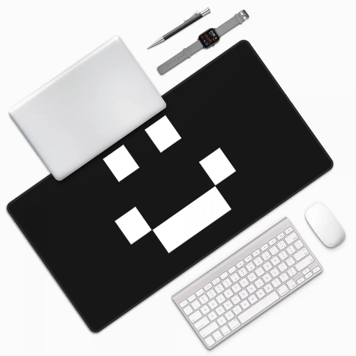 Quackity Merch Smile Logo Large Mouse Pad Computer Keyboard Mouse Mat Gaming PC Laptop Desk Mat Office Accessories Table Mats