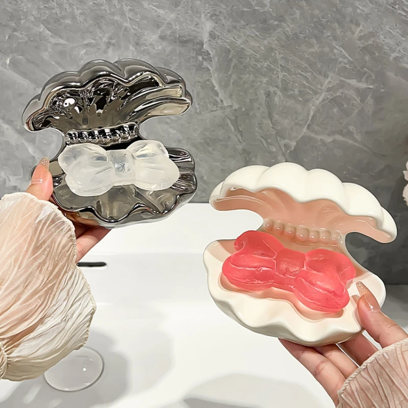 

*Soap Box No Punching And Draining Household Countertop Ceramic Shell Soap Box
