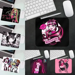 Draculaura Monster High  Gaming Mouse Pad XS Small Mousepad For PC Gamer Desktop Decoration Office Mouse Mat Deskmat Rug