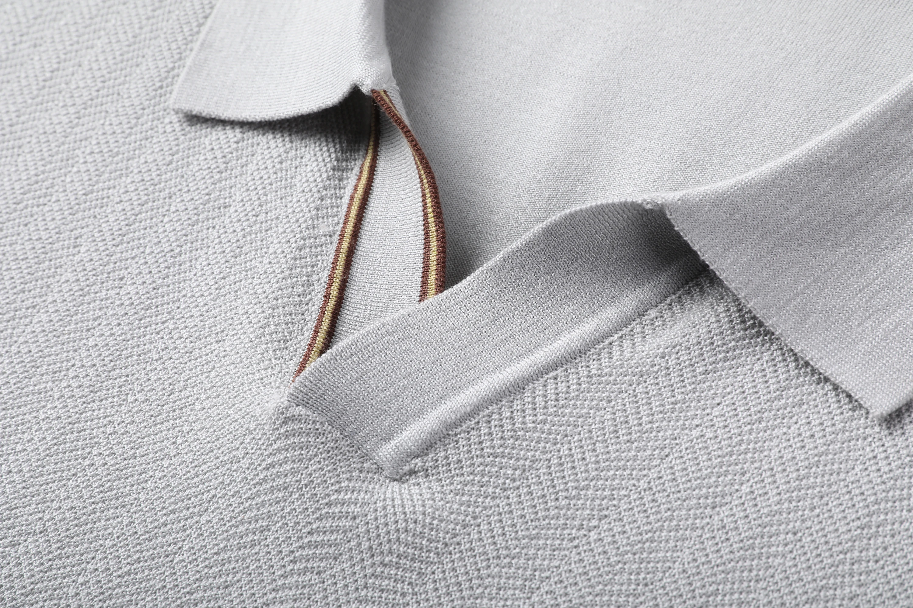 New Trendy Lyocell Men Tops 2025 Summer Breathable Mulberry Silk Knit Polos Fashion Turn Down Collar Silk Collor Knitwear Shirts