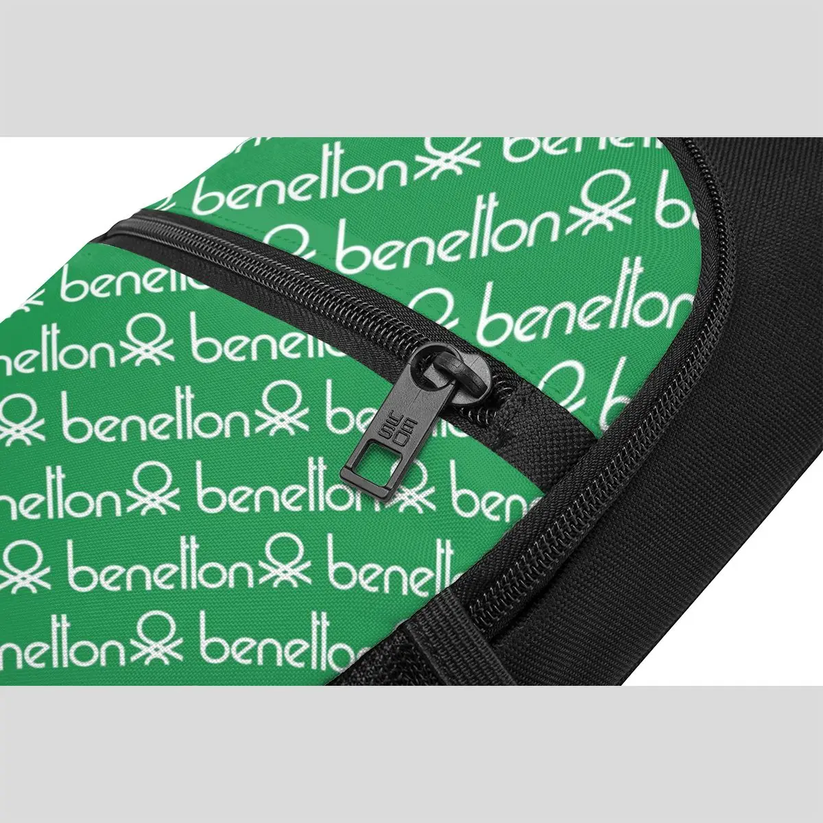 United Colors Of Benetton Chest Bag Men Sling Crossbody Backpack Chest Bag Travel Hiking Daypack Shoulder Bag