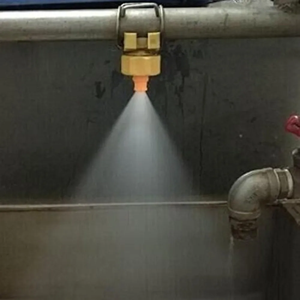 Wear Resistant Fan Spray Nozzle Clip-On Adjustable Atomizing Nozzle Corrosion Resistant Plastic Nozzle Plastic Atomizing Cone