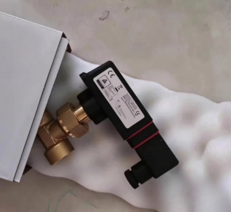 Brand new SIKA flow switch VHS15M01171I31—inquiries welcome.