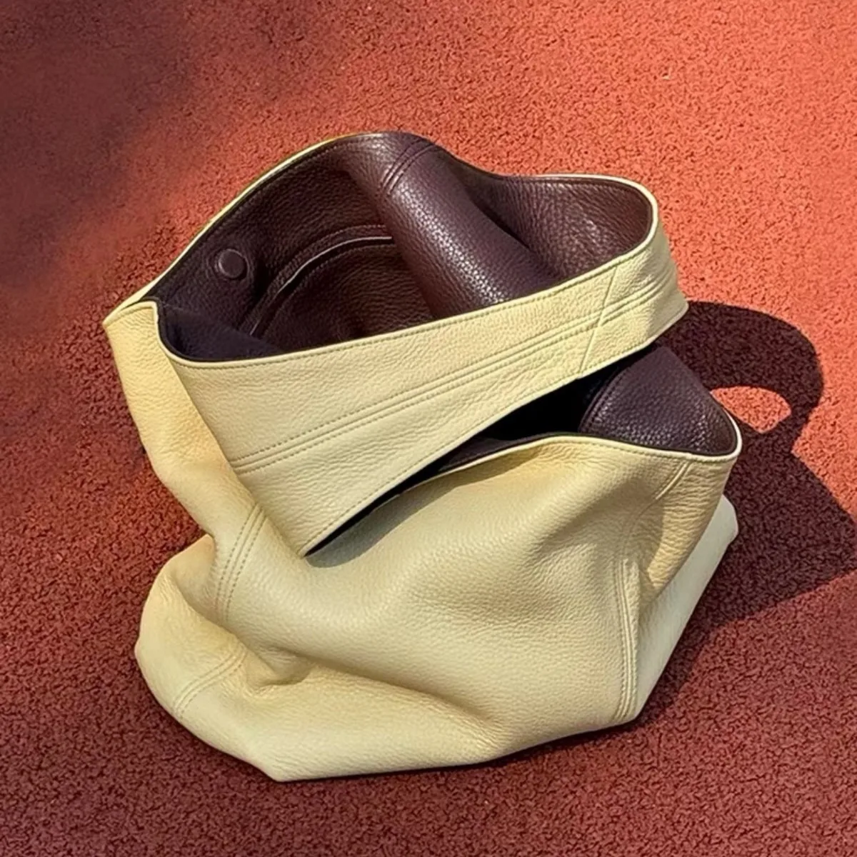 

Fashion Soft PU Leather Bucket Bag Double Side Shoulder Bags for Women Designer Handbags and Purses Casual Commuting Bag NEW