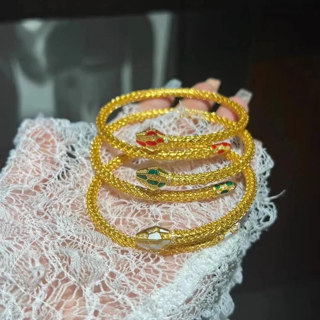 

Women's 24K Gold (AU999) Open Snake Bracelet | Hammered Bone Texture with Raised Spine