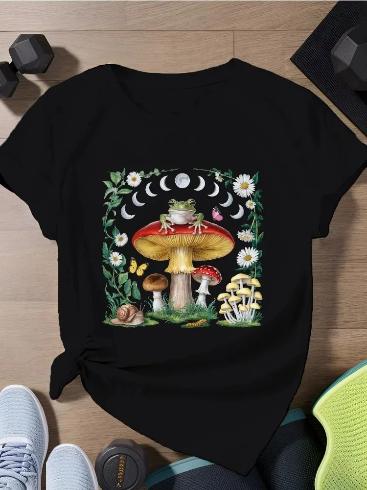 Aesthetic Frog Mushroom Graphic T-Shirt Retro Forest Life Tee Summer Short Sleeve Casual Harajuku Style Women Top